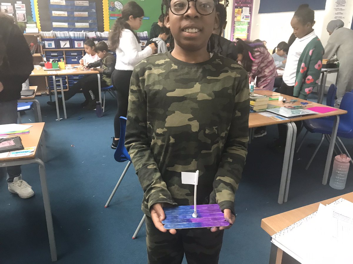 RachelOnyeanusi's tweet photo. What a fantastic World Book Day 5W had dressing up as book characters and making rafts inspired by our book of the day, ‘Shackleton’s Journey.’ https://t.co/eUh58G44p5
