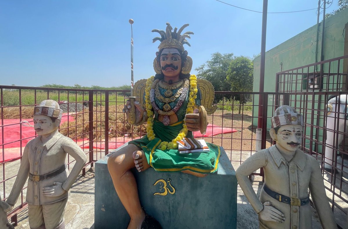 KalaForTemples's tweet photo. It was a beautiful experience to be in Her presence and witness the Abhishekam. Hundreds of Kuladevata are protecting us across our state and was blissful to take part in the process. #Kuladevata https://t.co/FZzdOwxicU