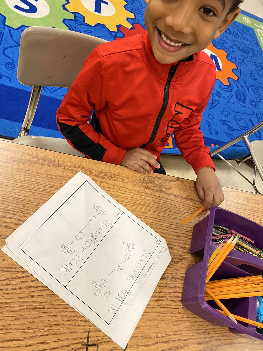 First grade got to try good old-fashioned cup phones to continue learning about how sound waves travel. They discovered that how loose or tight the string is makes a difference in how well it works.
#pltw <a href="/eastridgeelemen/">eastridge elementary</a> #WarrenWill