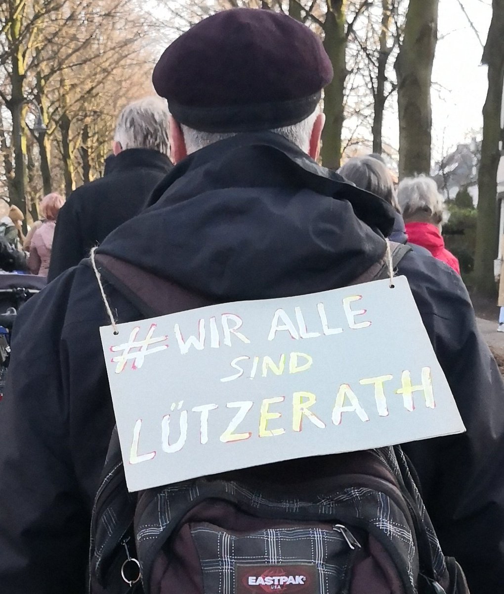 Mic drop
#Klimastreik
#Münster
#Lützerath
#AlleDoerferBleiben
#LuetziBleibt
