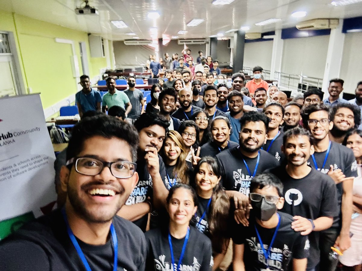 tikirimaarie's tweet image. Did a session today with @nibmofficial Computing Society on Git and GitHub. You guys were a wonderful audience ✨ Loved the notebood btw, coolest one ever! 
@GitHubEducation @gcsrilanka