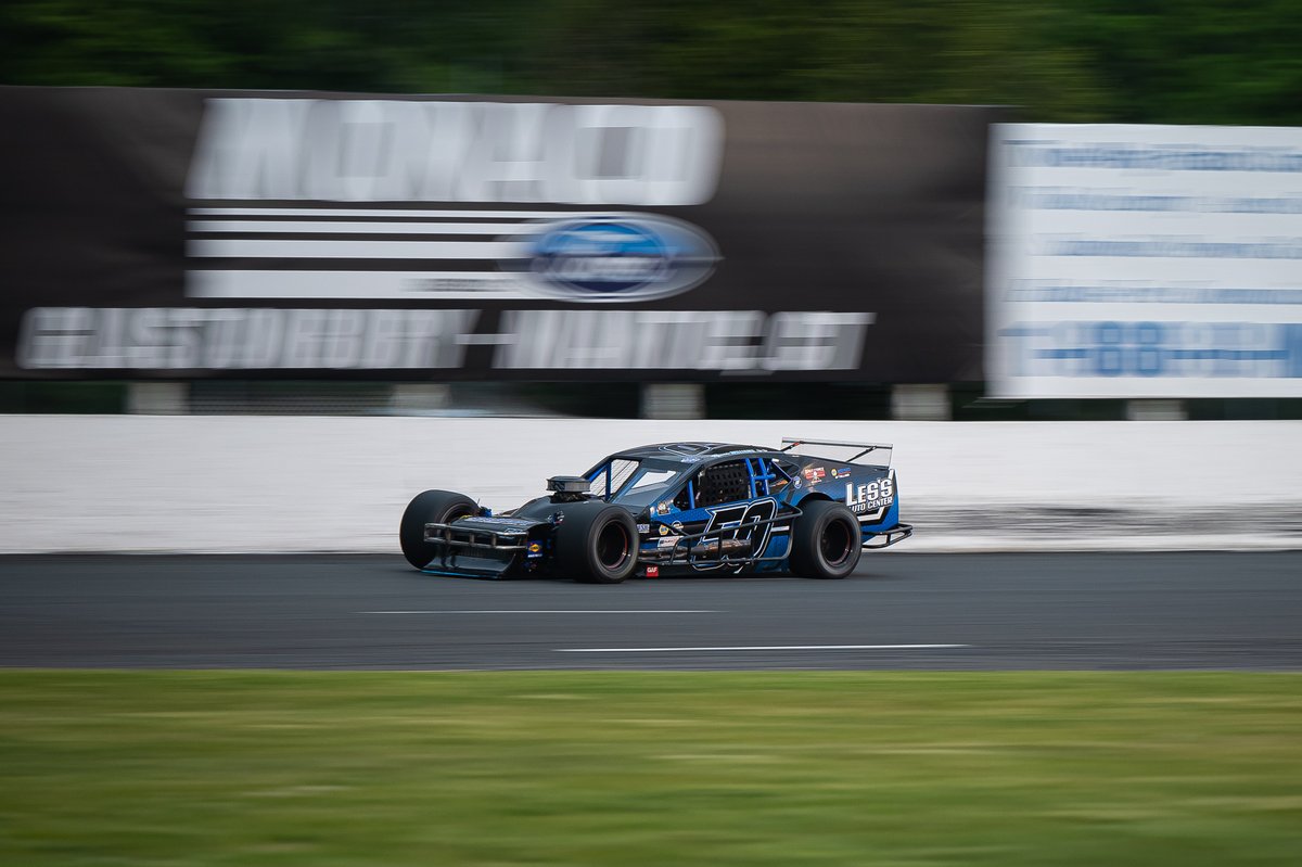 Ronnie Williams and the #50 team have entered the 51st NAPA Auto Parts Spring Sizzler. With 29 career wins, 2 SK Modified championships, and 3 career Open Modified wins, @ronniewilliams_ immediately becomes one of the favorites to win the Sizzler bit.ly/3ZseJ92…