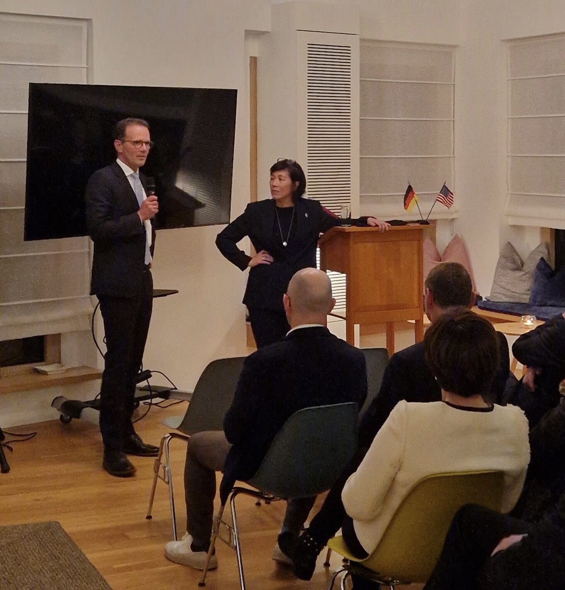 Outreach to the beautiful Münsterland region: Consul General Kao met with Mayor of Münster <a href="/LeweMarkus/">Markus Lewe</a>, visited the <a href="/JOESTgroup/">JOEST group</a> in Dülmen, and spoke at the Wirtschaftsclub Westfalen.
Thank you to all our hosts for the interesting talks 🇺🇸🤝🇩🇪