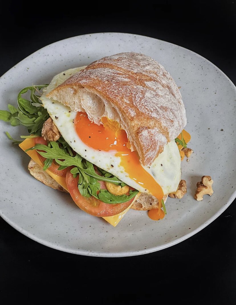 tebbiemoss's tweet image. monate mpolaye 😋 #slide1 😭🔥❤️ picture credits to #WhatToEat