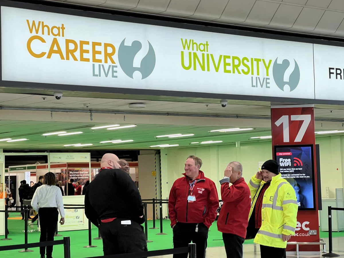 Lantra_Careers's tweet photo. Fantastic day attending @whatcareerlive at Birmingham @thenec today - great to speak to the exhibitors and look at opportunities to promote land-based careers in the future! #whatlive #careers #FindYourField https://t.co/Gt5secSUvk