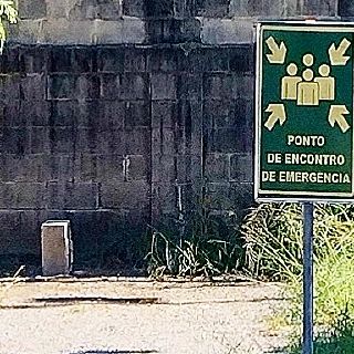 x_safety's tweet photo. Ponto de encontro: local considerado seguro onde os trabalhadores deverão se reunir quando afetados por uma emergência.

#xsafety #emergency #week #friday #sst #tst #nr #nrs #thephotoday #fotografiadecelular #facebook #linkedin #instagood #segurancanotrabalho https://t.co/f8cDRdctKz