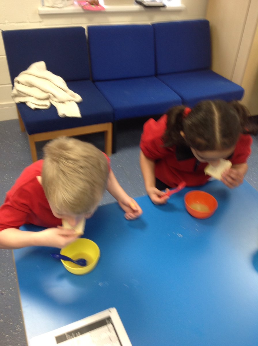 BGS_LowerSch's tweet photo. EYFS have been looking at Wales this week. We cooked leek and potato soup, chopped and tasted yum yum.#BGS_Reception #BGS_Nursery https://t.co/qHBuyPFvCd