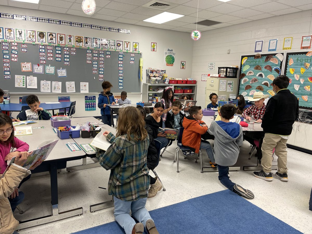 Elaine Whitman tweet media