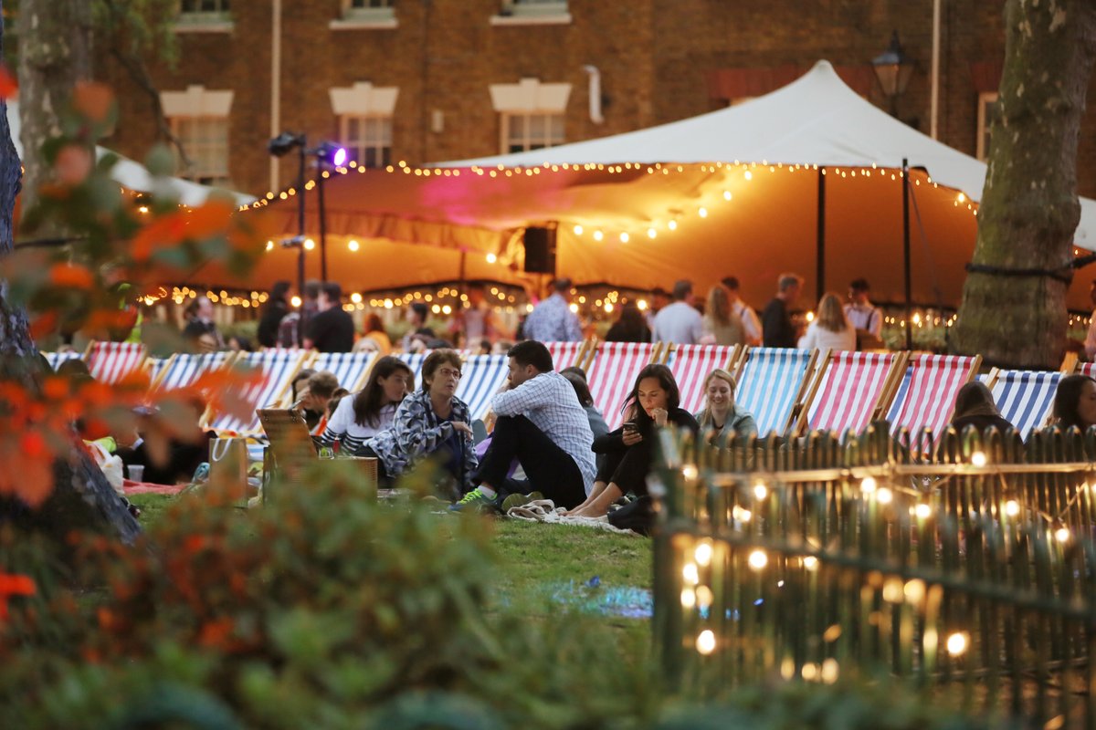 Marylebone Summer Festival is back!! @MaryleboneVllge

It is taking place on the 10th-11th of June so save the date!

The pic is of Marylebone Summer Festival Film Night where they showed absolute classics like Billy Elliot!

Pic: @AboutTimeMag

#londonlife #londonproperty