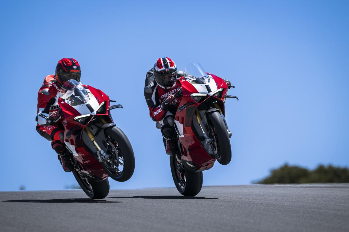 Ducati Panigale V4 R (2023). Just a chance to admire a stunning bike with 218 bhp out of the box, or a ridiculous 240.5 bhp with racing exhaust (and the right fuel). Proper naughty.
#DucatiPanigaleV4R