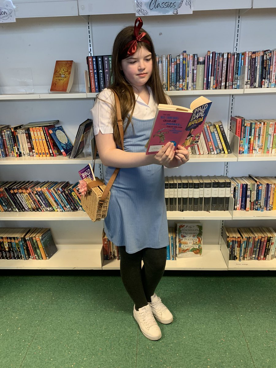 Byrchall Library tweet media