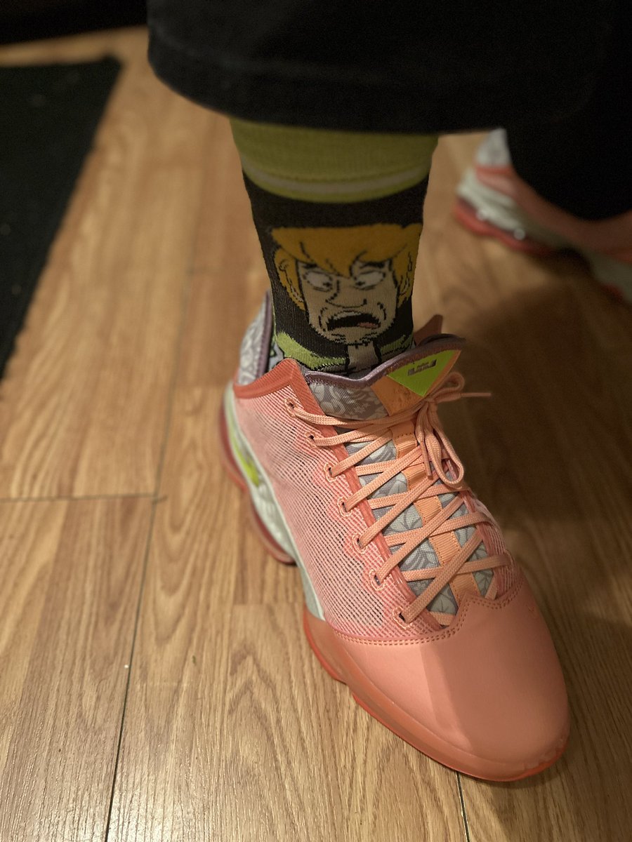 DaryleLSmith's tweet photo. Dope Friday Drip
🧢👕👟💧
#Lebron19 #YankeeFit
#Shaggy #CalmInTheChaos
@uncle_rjs @ahmiryoung
@FrshPhade @KidFromTheX @CallMeCoachVP @LiCkMyJs @LexxDaTurtle @mdeeeeee_ @MagMr44 @CoachWes03 @ALilBitOfEryn @Just_JeNiNE_ @IngloriousGUIDO
@kp0pkicks @rjolli007 https://t.co/dqhHcL3v35