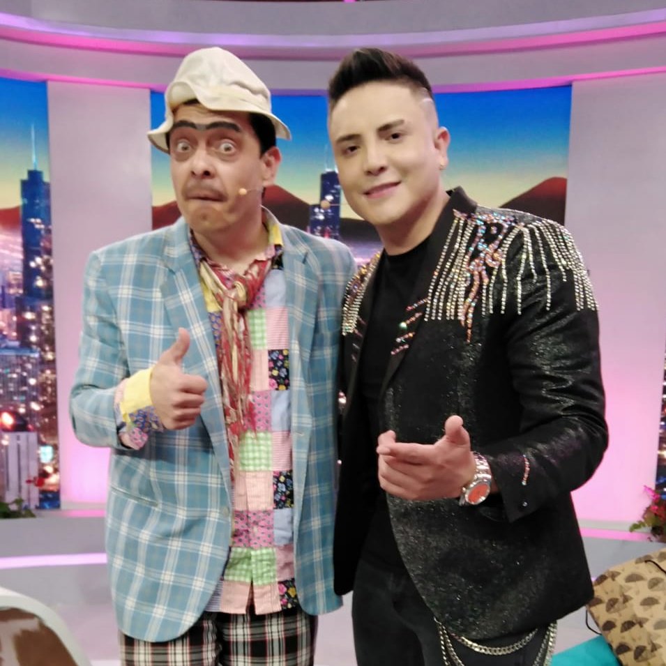 susoelpaspi's tweet photo. HOY en #TheSusosShow estará el cantante de música popular @alanramirezofic ¡Nos pillamos pues! 6 pm por @CaracolTV #AlanRamirez https://t.co/fP5e0xai9Q