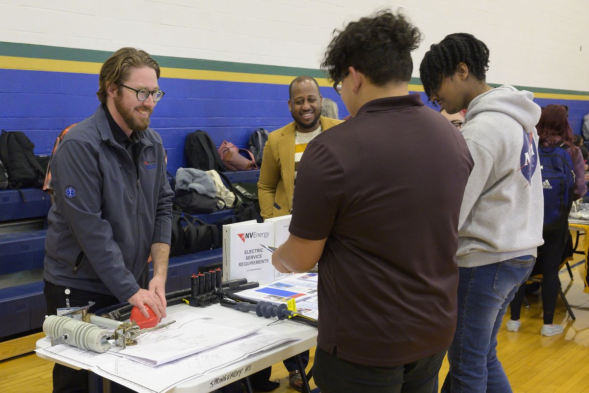 NVEnergy's tweet photo. In partnership with IBEW 396, NV Energy attended the Spring Valley High School career fair earlier this week where we shared information on career opportunities from pre-apprentice classification to design and customer service. #NVEnergy #PowerofGood #NVEnergyVolunteer https://t.co/rkvtyYVH68