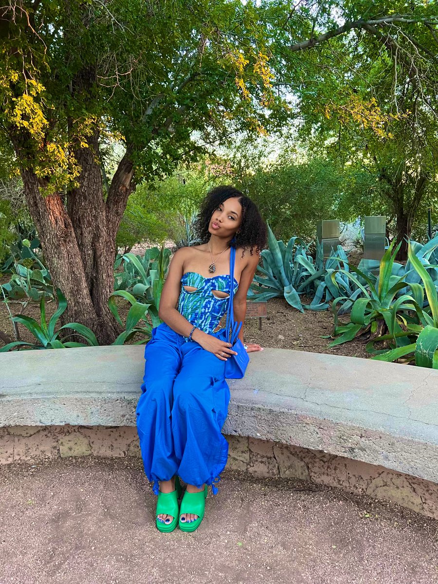 _telley_'s tweet image. okay 💛