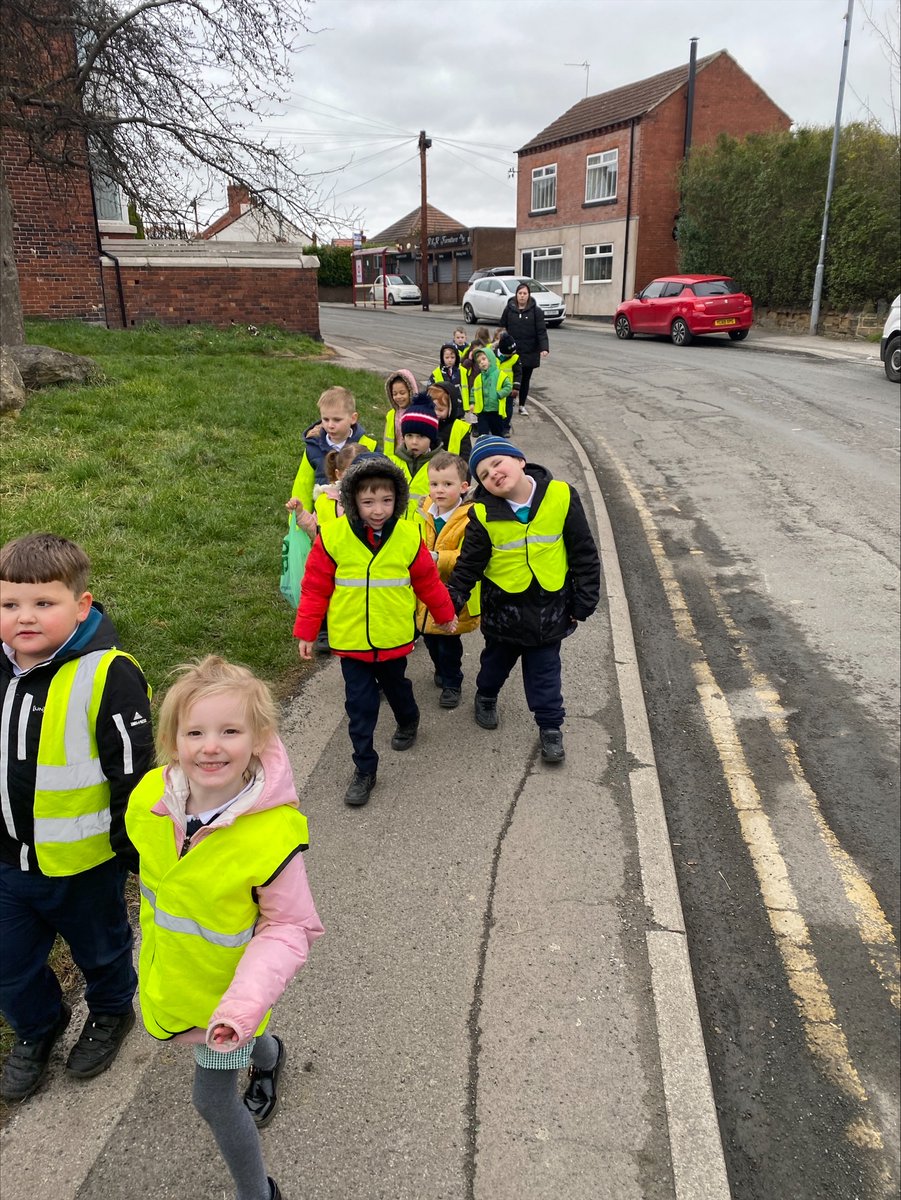 Today Reception had ‘Fairtrade-Themed Day’. Koalas and Elephants walked to The Co-op to pick up some Fairtrade ingredients to make toasted banana sandwiches. When they returned to school, they used these ingredients to make their own sandwich. 

Miss Perry