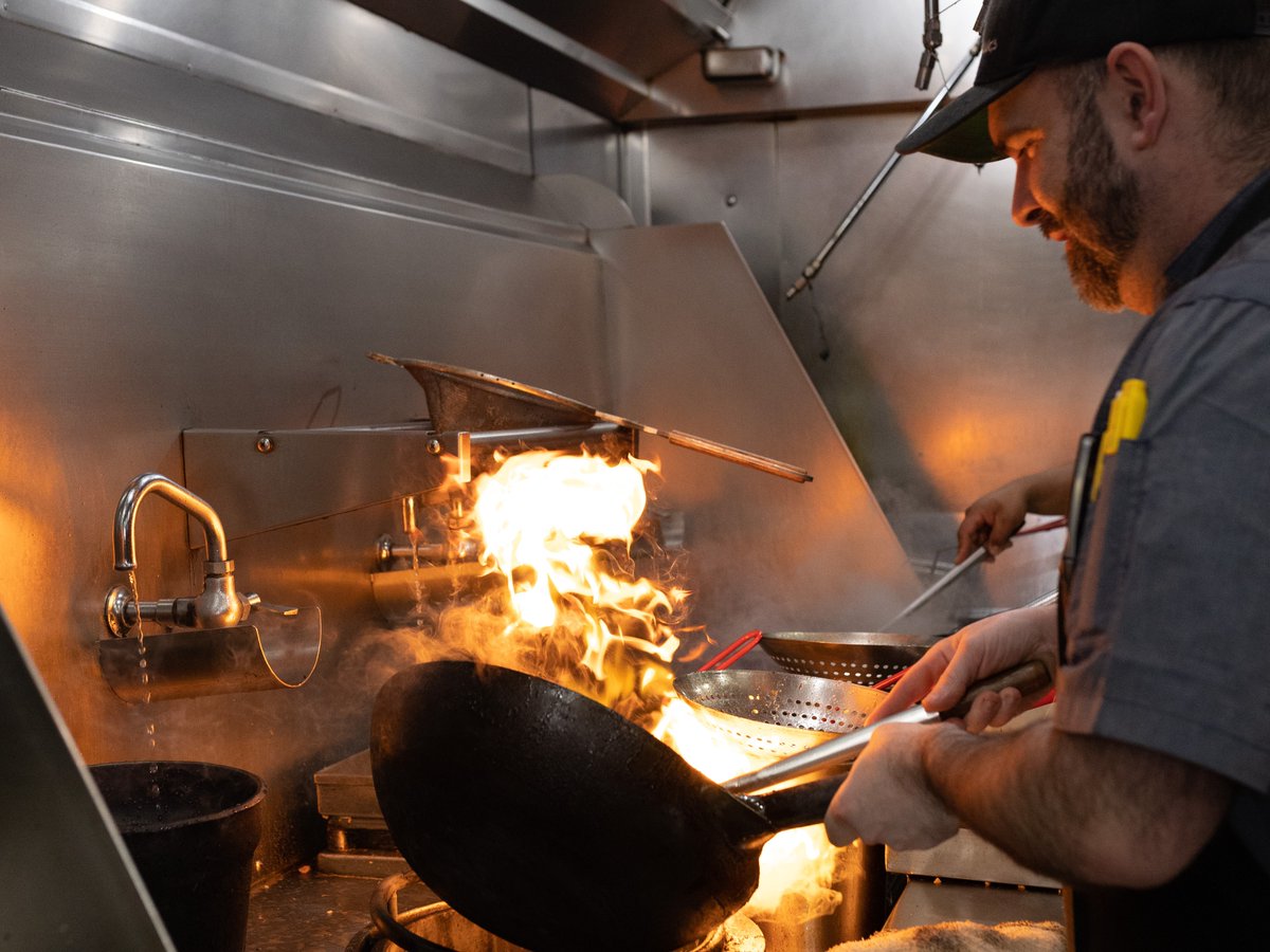 PFChangsCareers's tweet photo. We want to wish our staff a happy National Employee Appreciation Day! We wouldn’t be able to do what we do without you. Apply today at https://t.co/X3UMY0OqfK. #pfchangs #careers #nowhiring https://t.co/s2JZrgyaYO
