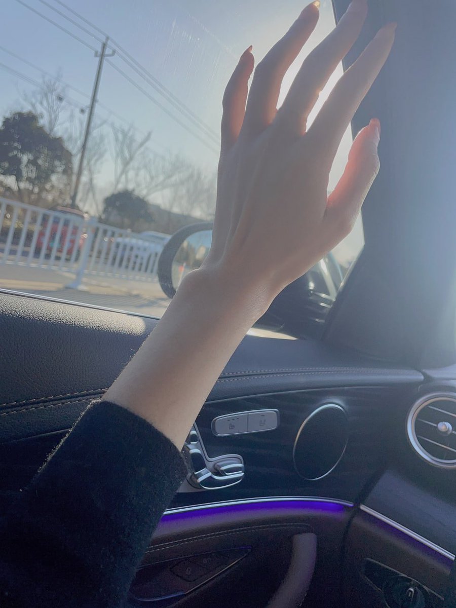 qiqiTwitte's tweet photo. You had a great sunny day and I enjoyed driving slowly in the sun https://t.co/jwcoKT2v6x