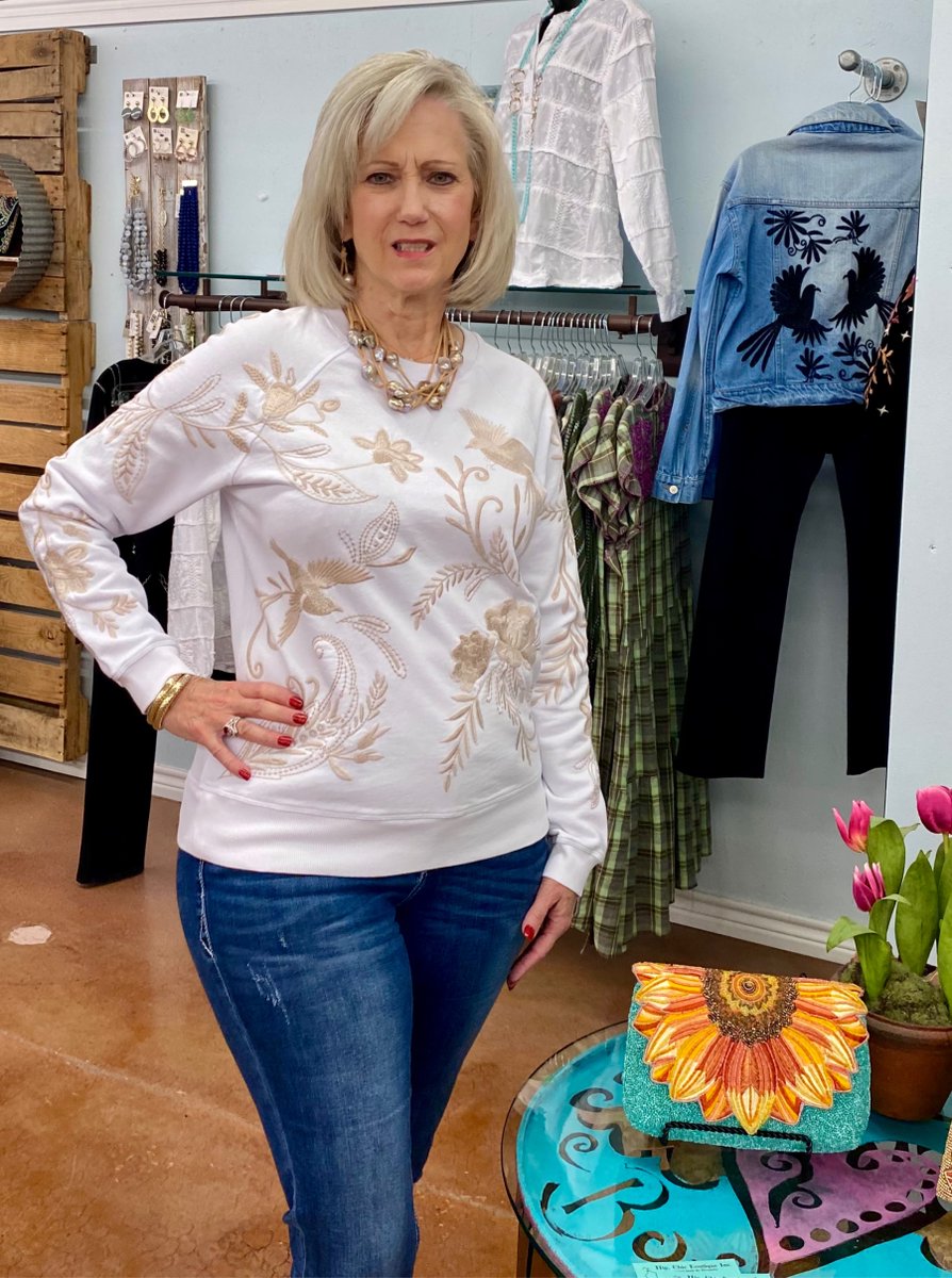 Paula Loves this New JWLA sweatshirt. Shop now at hipchicboutique.com #SAVE #SocialMadiaFun #JohnnyWas  #GirlWithAPearl #Spring2023Fashion #HipChicBoutiqueFtWorth