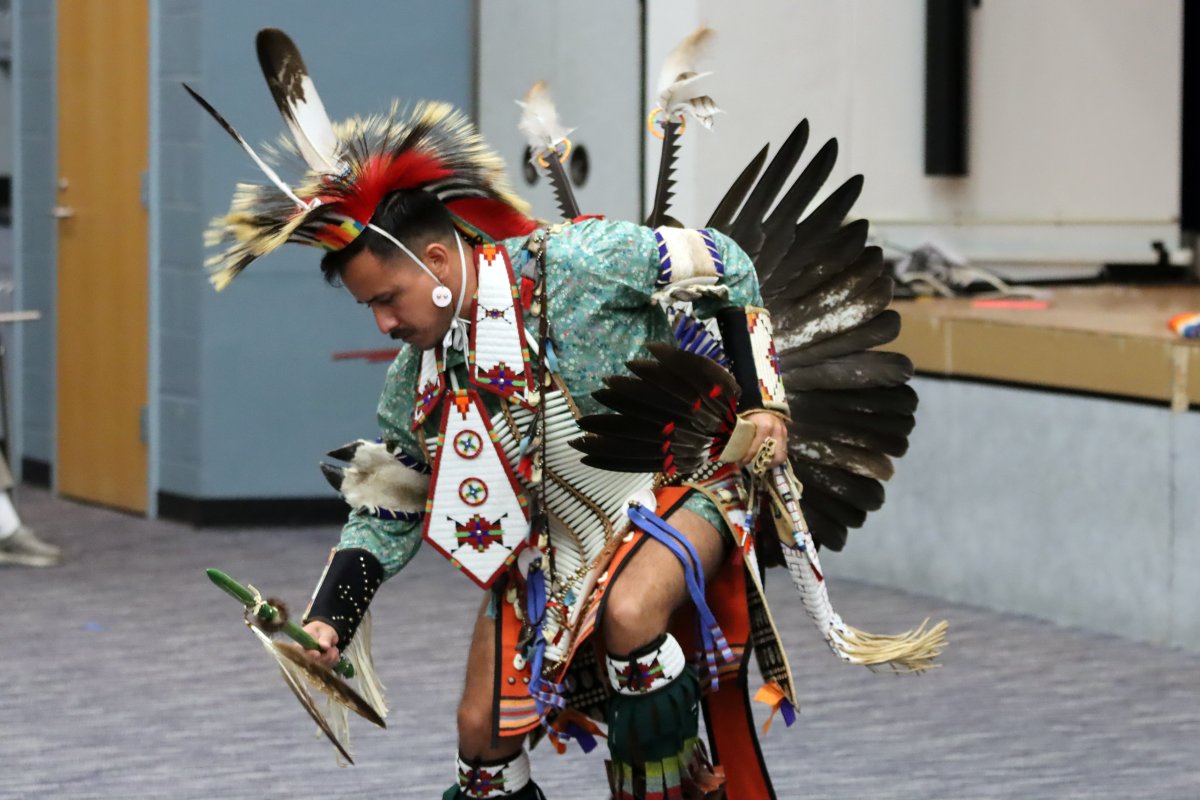 JesuitTampaFL's tweet photo. 2/ ... Native American tribes including a southern cloth dance and northern traditional dance. The event ended with a snake dance, or a round dance, where students leapt out of their chairs to participate.

#AMDG #JesuitStudentLife https://t.co/TWntOZLJ64