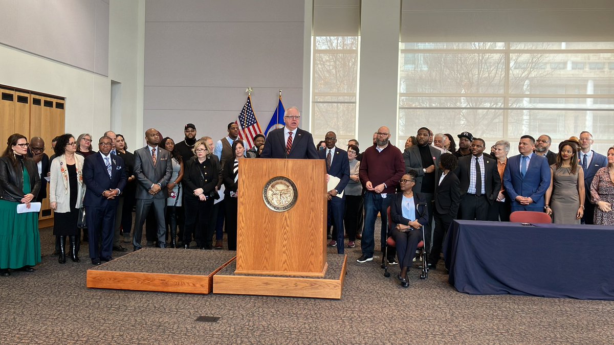 KelseyReports's tweet photo. NOW: Gov. Walz is about to sign the Restore the Vote bill into law, allowing those convicted of a felony the right to vote once they’re released from prison instead of waiting until their parole is complete. MN will be the 22nd state to restore voting rights to felons @KSTP https://t.co/62EYeGO9a2