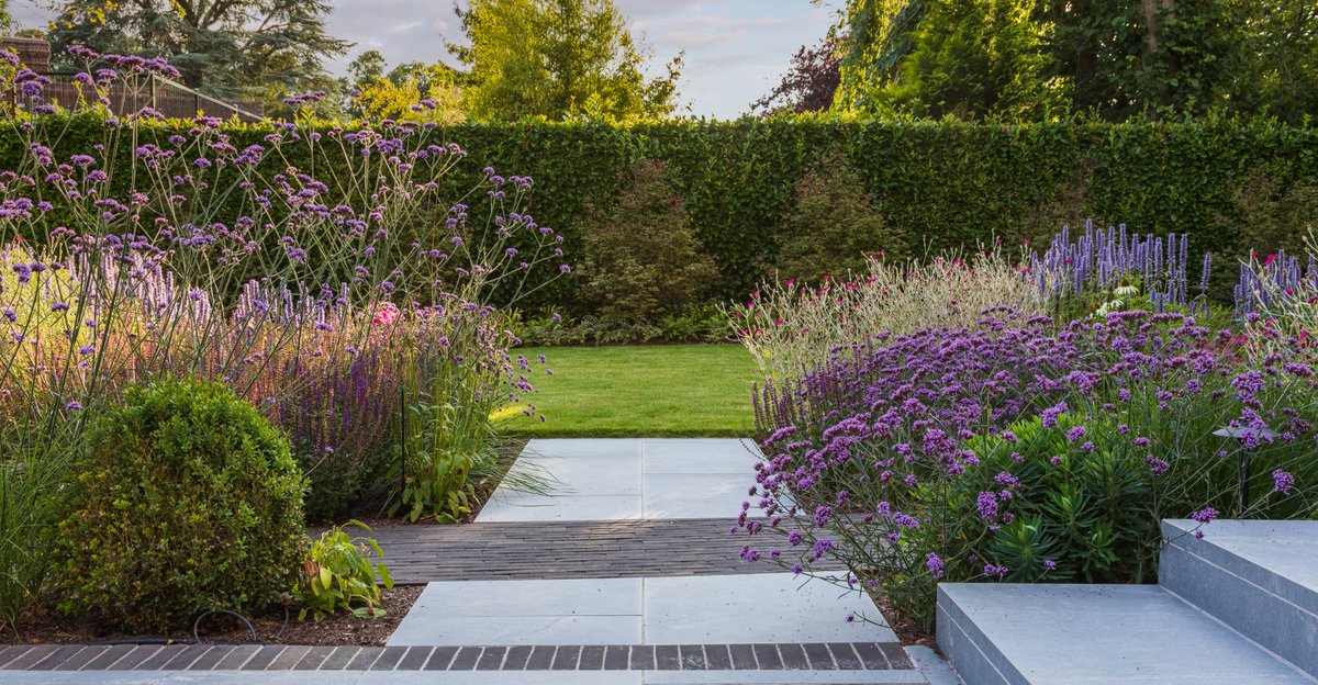 _LONDONSTONE's tweet photo. 🏡 #FridayFeature from Chiltern Garden Design &amp; J&amp;S Scapes.

👂 @sam_cowen says, "Versilia Porcelain - high quality, large format tiles, laid to create a crisp contemporary finish. My client is delighted with the overall effect."

📲 https://t.co/PB2qJ2uFgg

#ThisIsLondonStone https://t.co/AGX5nlwBDc