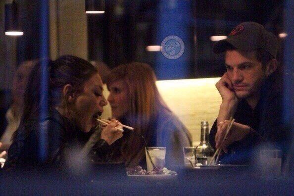 leoninethings's tweet image. me and who