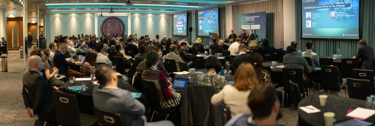 HowsoAI's tweet photo. We're pumped ๐ช to share these photos from our @ccodiveplane Alan Cross' conference at the #PETSummitย Europe in London earlier this week. ๐
Thank you @SecurityRisk0 for having us - we had such a fantastic time! ๐
#SyntheticData #ML https://t.co/LcYl8MkziJ