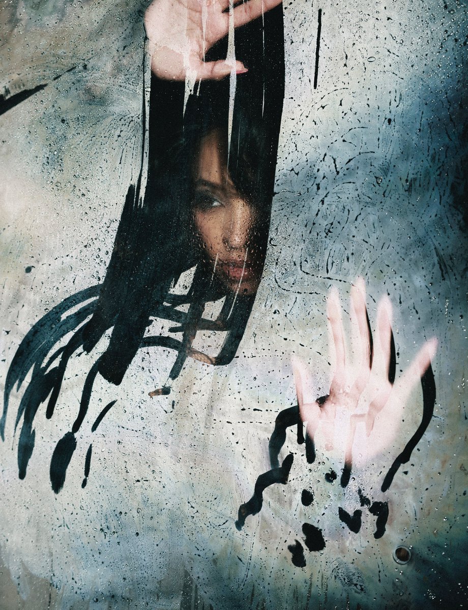 Tinashe's tweet photo. Drip too hard https://t.co/JSeYkW3EPv