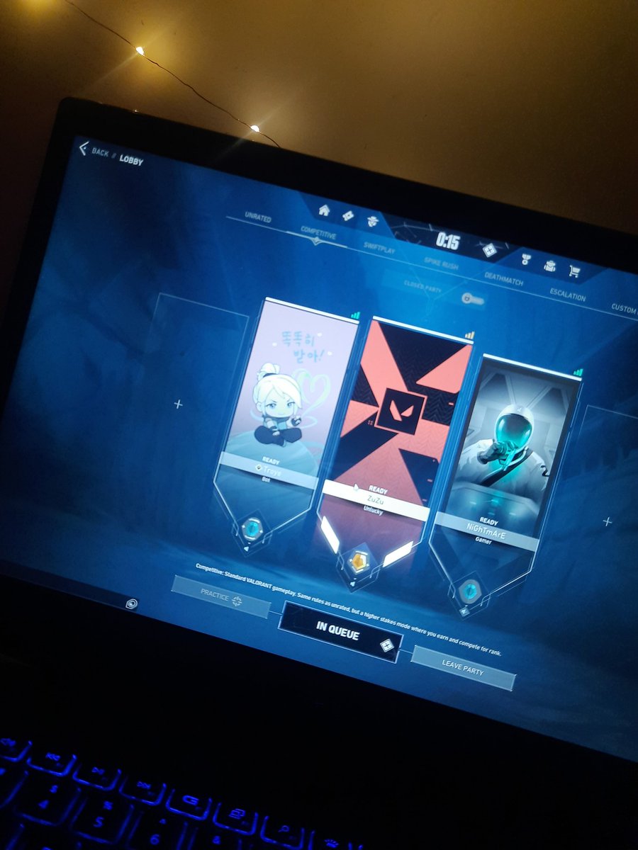 AnshulBankar's tweet photo. Carrying my two kids tonight on my smurf account 😎 @AayushMoharir 
@AtharvaTakey https://t.co/MXr76kpvVK