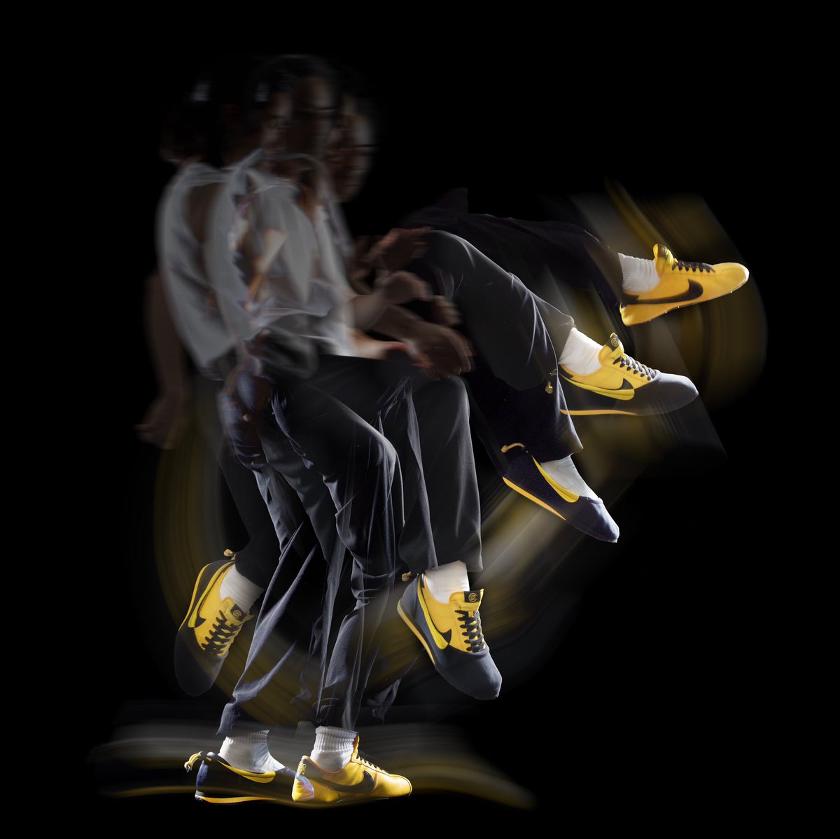Happy to announce that 2426C gets first access to the YELLOW CLOTEZ! 

All V2 holders can purchase a pair of special edition yellow CLOTEZ. 

Each purchase from all holders will be recorded with their wallet address. We’ll keep that handy ;) 

Purchase info soon! ❤️🌟