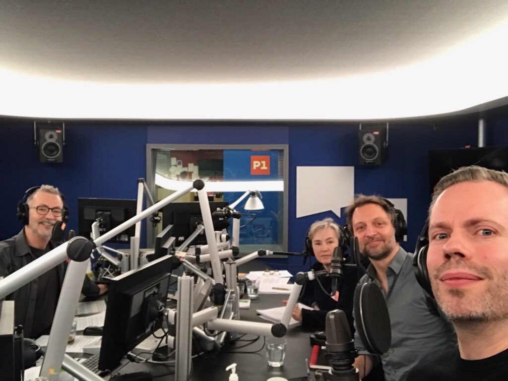 Kasper Lindskow (@lindskow) on Twitter photo Jeg har været forbi Klog på Sprog på P1 for at snakke om #ChatGPT med Sabine Kirchmeier og Erik David Johnson 🤖🦾 Vi kommer også ind på EBs betatest af GPT3, lavet af seje <a href="/DetRichs/">Tore G. C. Rich</a> i samarbejde med skarpe Mikkel B. Jensen (22:40 inde). Findes her: podcasts.apple.com/dk/podcast/klo… Jeg har været forbi Klog på Sprog på P1 for at snakke om #ChatGPT med Sabine Kirchmeier og Erik David Johnson 🤖🦾 Vi kommer også ind på EBs betatest af GPT3, lavet af seje <a href="/DetRichs/">Tore G. C. Rich</a> i samarbejde med skarpe Mikkel B. Jensen (22:40 inde). Findes her: podcasts.apple.com/dk/podcast/klo…