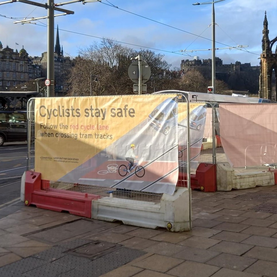 Edinburgh_CC's tweet image. We’re delivering the next stage of the tram cycle safety project, making it safer for people cycling near and across tram tracks. Work has now started on Princes Street at South St Andrew Street. Read more about tram #cyclesafety at
bit.ly/3YgkdTs
@EdinburghTrams