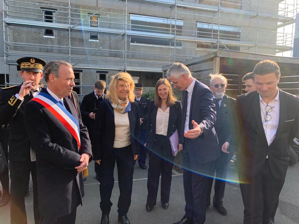 mfr_officiel's tweet photo. Visite ministérielle à la #MFR de Châteaubriant (44). Merci aux ministres @CGrandjean_ (Enseignement, #formation professionnels) et @FaureDominique (Collectivités territoriales et Ruralité) d'être venues à la rencontre des acteurs de notre mouvement, et notamment de nos apprentis https://t.co/szRW16S4mc