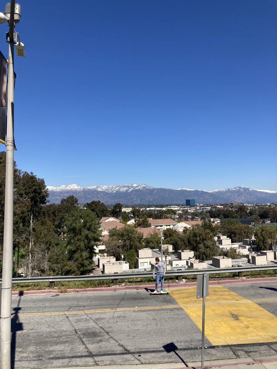 We can see snow cap mountains at <a href="/CalStateLA/">Cal State LA</a>! Incredible