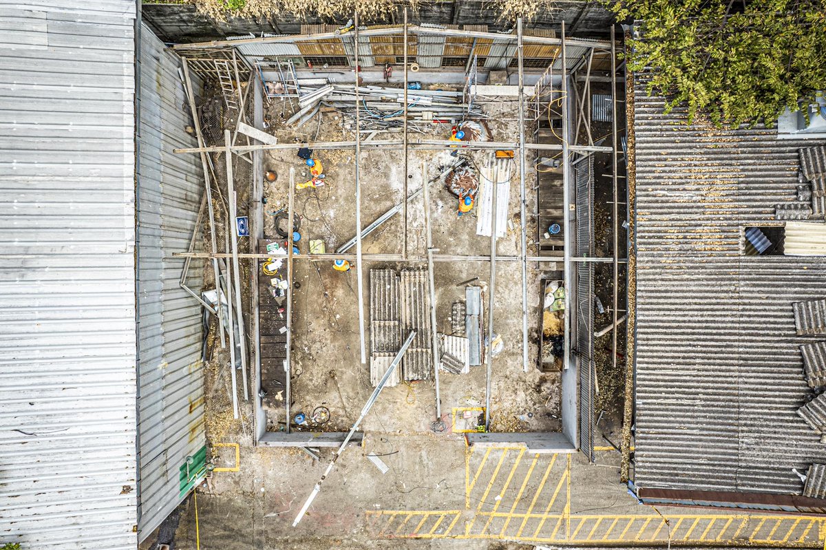 CesarGodoyNi's tweet photo. #DistritoZaragoza | Quiero compartir con ustedes una actualización importante sobre el proyecto de construcción del centro comercial Distrito Zaragoza en nuestra municipalidad.🧱🚜
Demolición en proceso…😎 https://t.co/bkBth8CzLn