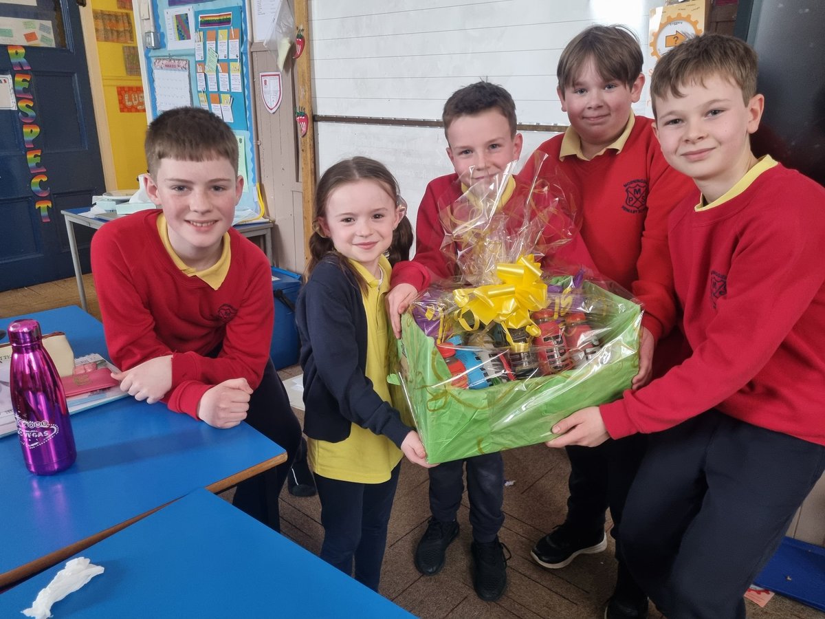 FundraisingP7's tweet photo. Congratulations to this girl who won the Prime Raffle today having bought 1 strip of tickets!! 😀 Just look at that wee smile 😊🤩 https://t.co/RzxnC81LUo