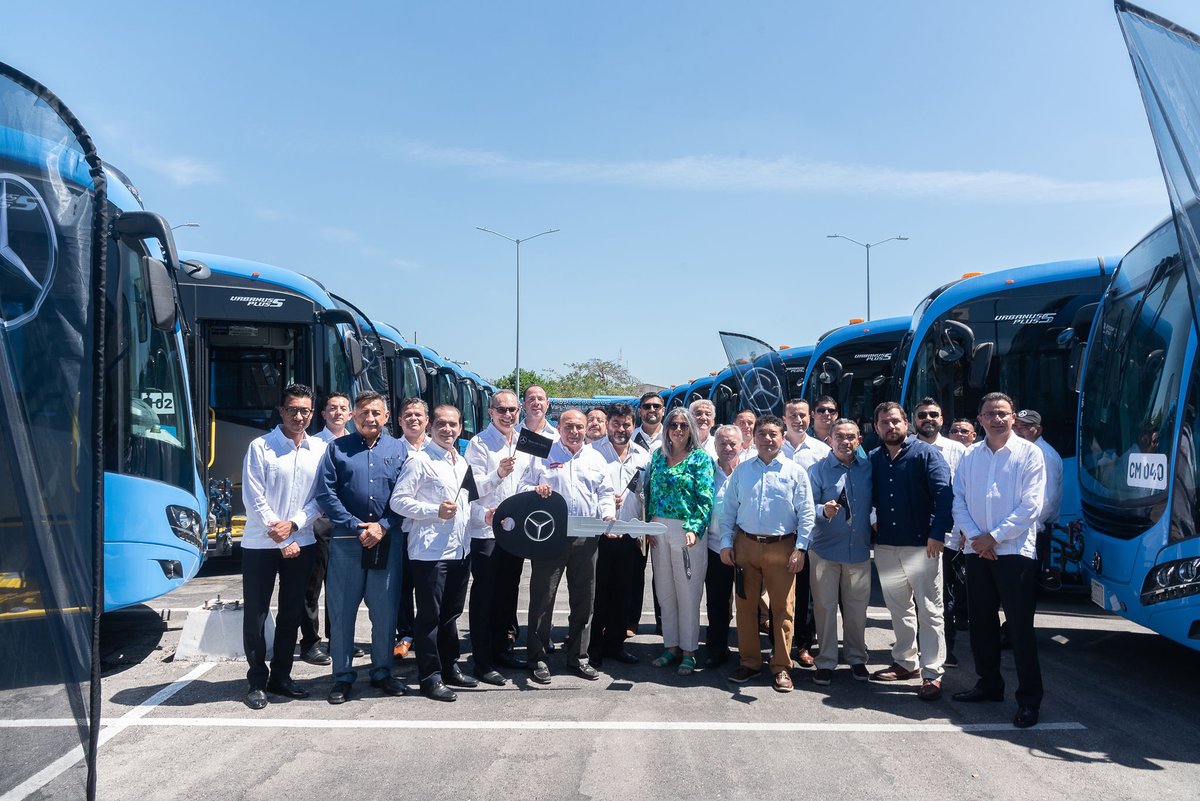 Autotab_VC's tweet photo. Entrega especial de autobuses O500 U 1826 carrocería Busscar LE Mercedes-Benz en Yucatán, Sistema Metropolitano de Movilidad Amable y Sostenible "Va y Ven" agradecemos la preferencia hacia la marca y el grupo.
#Autotab #GrupoDG #MercedesBenzAutobuses #iMBAtibles #SúbeteAlMercedes https://t.co/igU9muGsQ8
