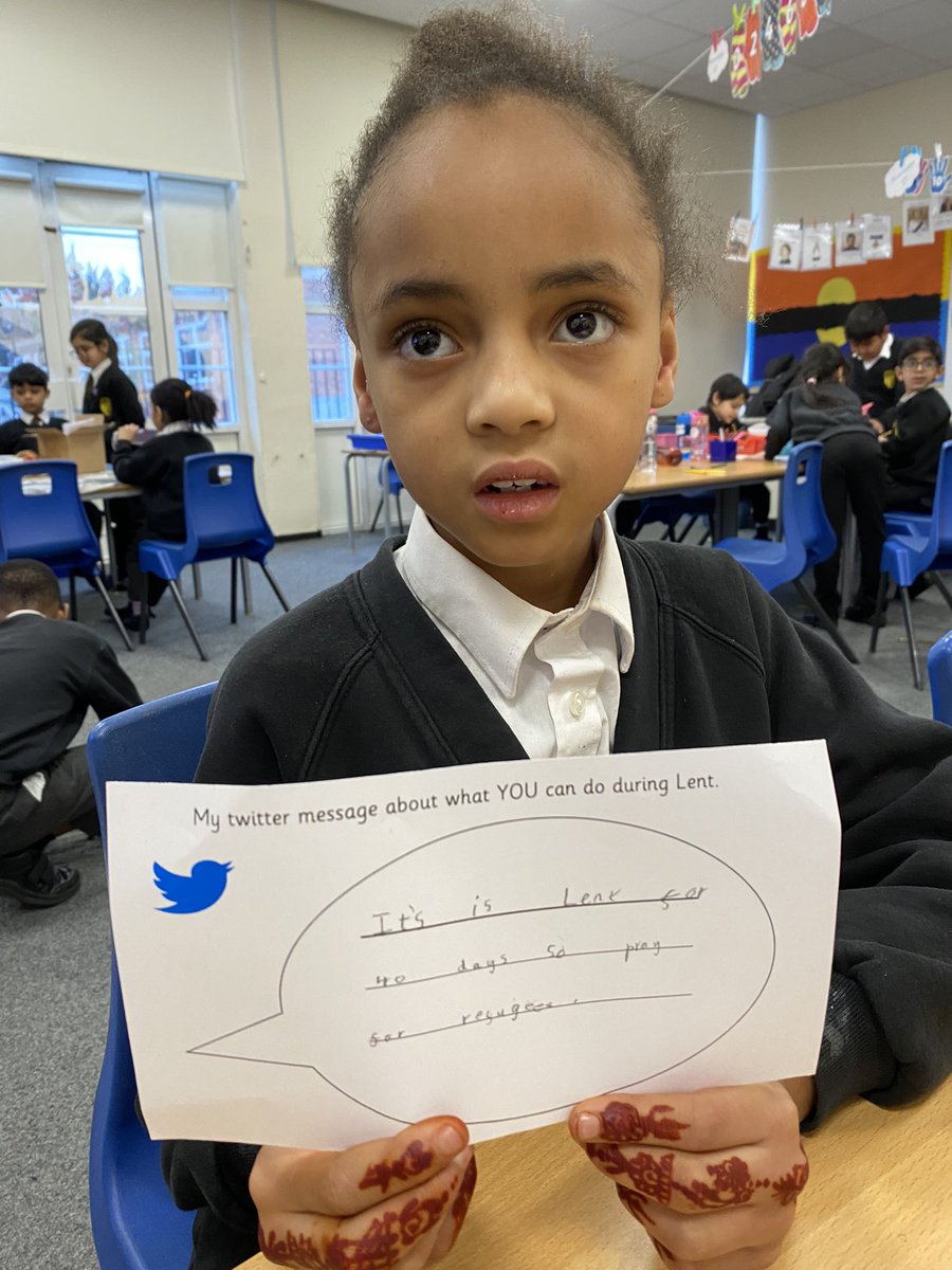 HolyFamilyYear2's tweet photo. We have written Lenten tweets. We have messages to help you through this important season. #lent @BrumSchOfSanc @BCPP__ @BhamDES #soshfb10 #livesimplybrum #livesimplyhfb10 @HolyFamilyScho1 @Bridgeanne https://t.co/pAUT69agHE