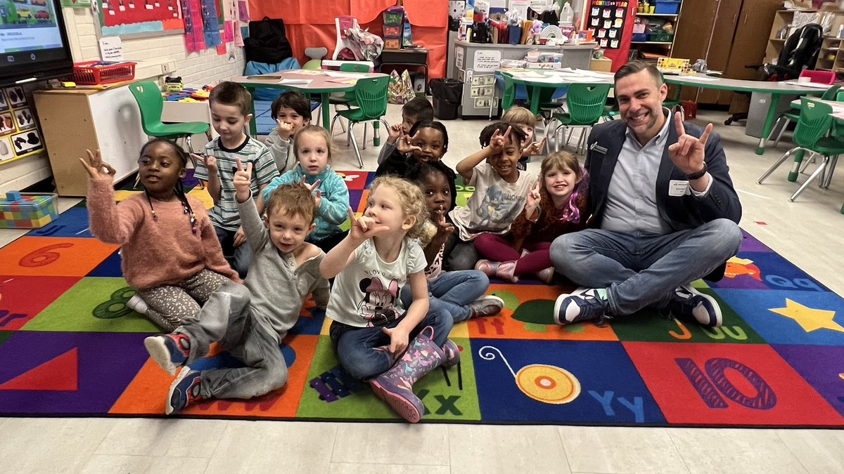 DrBinnicker's tweet photo. Celebrating DEAR Day (Drop Everything and Read) with our @WaxahachieISD pre-K students! Reading is a great foundation for learning and we're excited to share our favorite stories! #DEARDay #ReadEveryDay #PreKReaders #limitless https://t.co/jBvsXi00cQ