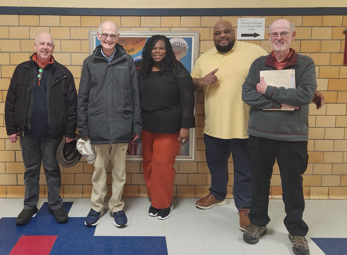Denby High School (@denby_hs) on Twitter photo A piece of Denby High School history stopped by yesterday!! The grandsons of Edwin Denby visited our campus. They brought pictures and valuable artifacts to add to our archives! What an honor and privilege to meet family members of our school's namesake!
๐๐โ๏ธ
<a href="/Detroitk12/">DPSCommunityDistrict</a> A piece of Denby High School history stopped by yesterday!! The grandsons of Edwin Denby visited our campus. They brought pictures and valuable artifacts to add to our archives! What an honor and privilege to meet family members of our school's namesake!
๐๐โ๏ธ
<a href="/Detroitk12/">DPSCommunityDistrict</a>