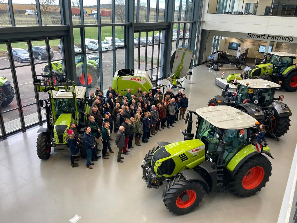 CLAAS_UK's tweet image. Today, we were delighted to welcome members of @TheNaac to CLAAS UK for their AGM, here they are lining up for their group photo. 
We hope you had an informative and enjoyable day! #CLAASExperience #CLAASUK