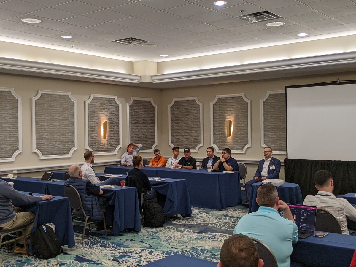 Quantum3D's tweet image. Murat Kose, CEO of Quantum3D, is presenting "Quantum3D Solutions for Flight School" at the Flight School Operators Conference and Trade Show hosted by the Flight School Association of North America (FSANA)

#FSANA2023 #Quantum3D #flightsimulators #flighttraining #mixedreality