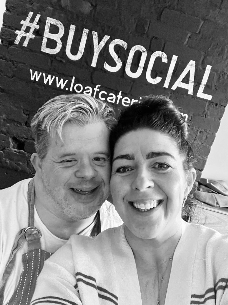Such a pleasure to catch up with David today ⁦@lovelyloaf⁩ GrosvenorRd Happy Friday everyone x #buysocial #socent #inclusion #jobs