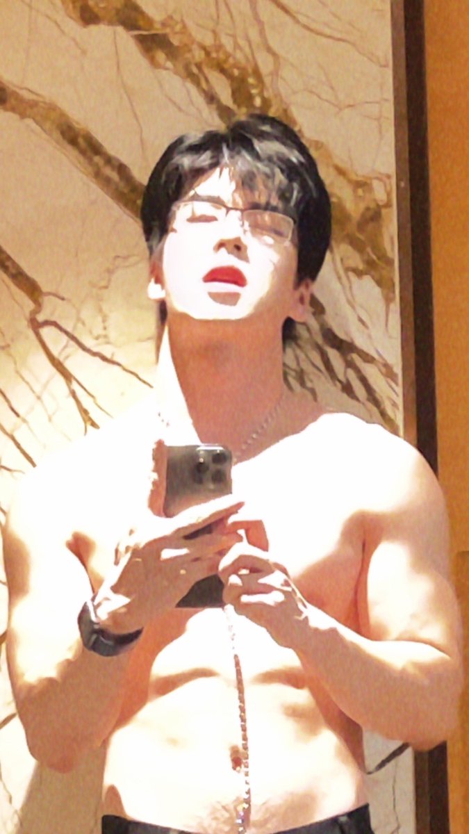 Vincent Hsu (@xzhxxzzhh_) on Twitter photo 