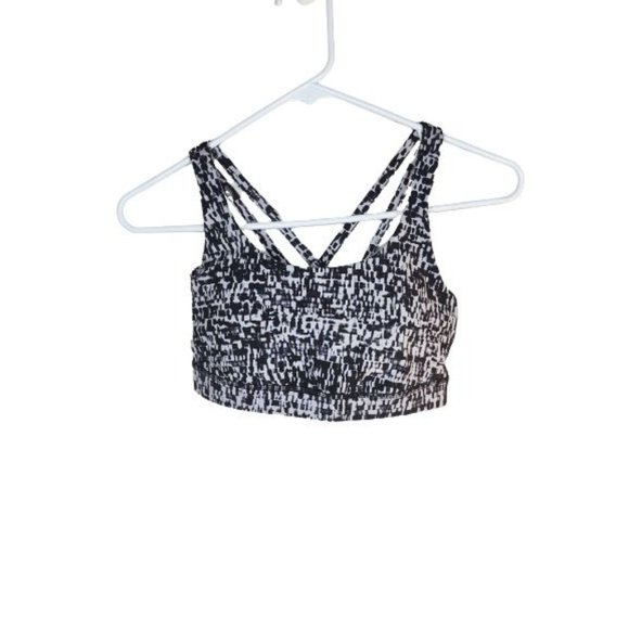 Mom2Demalia's tweet photo. So good I had to share! Check out all the items I'm loving on @Poshmarkapp from @packsmack1 #poshmark #fashion #style #shopmycloset #luckybrand #pinkvictoriassecret #lululemonathletica: https://t.co/ce3VMDJSS5 https://t.co/K2z5Kfl6je