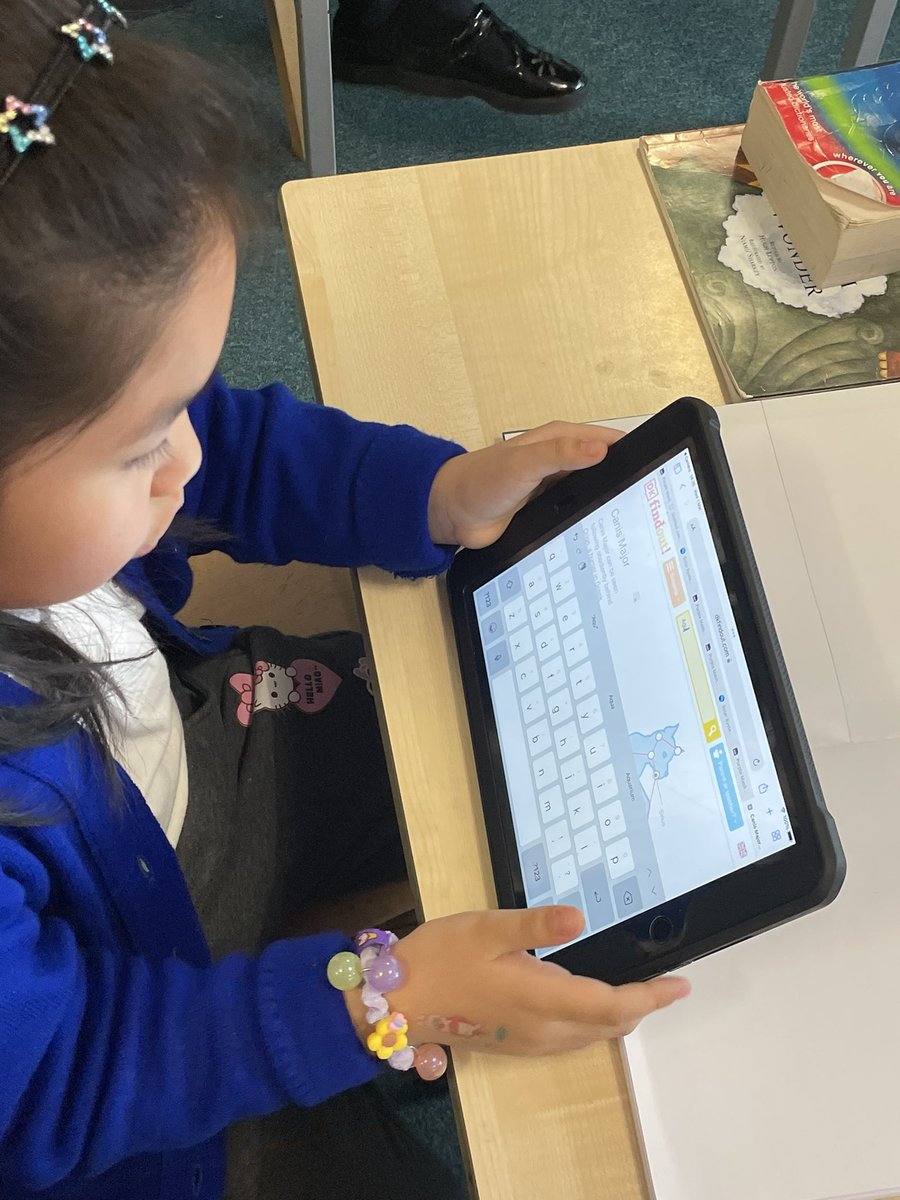 FoxfldAlmond1's tweet photo. Almond loved looking at all the constellations in the night sky, readying ourselves for our DT designs. Using the iPads helped it all seem more realistic and exciting 🪡🌌 @foxfield https://t.co/q1Tkrq3l38
