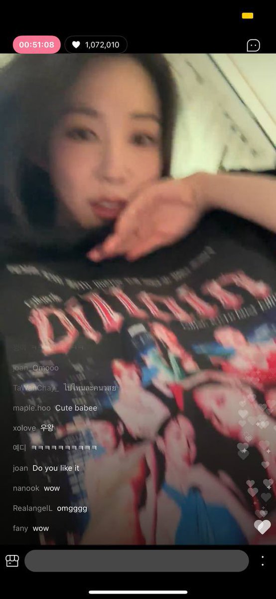 __potatofridy's tweet photo. Yes, we’re that Young One (s) who gave Tiffany that Villain shirt 🥹💖🇵🇭
#TiffanyForeverWishing2023InBKK #TiffanyYoung
#Villain
#Tiffany #SNSD https://t.co/OKwW4wh13M