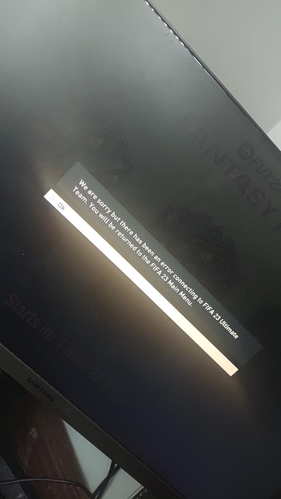 YTolouei's tweet photo. @EAFIFADirect I never reply to stuff but jesus, i only play weekend league on fridays and as of 11:40 am est this is still down https://t.co/x4F1BzshpB