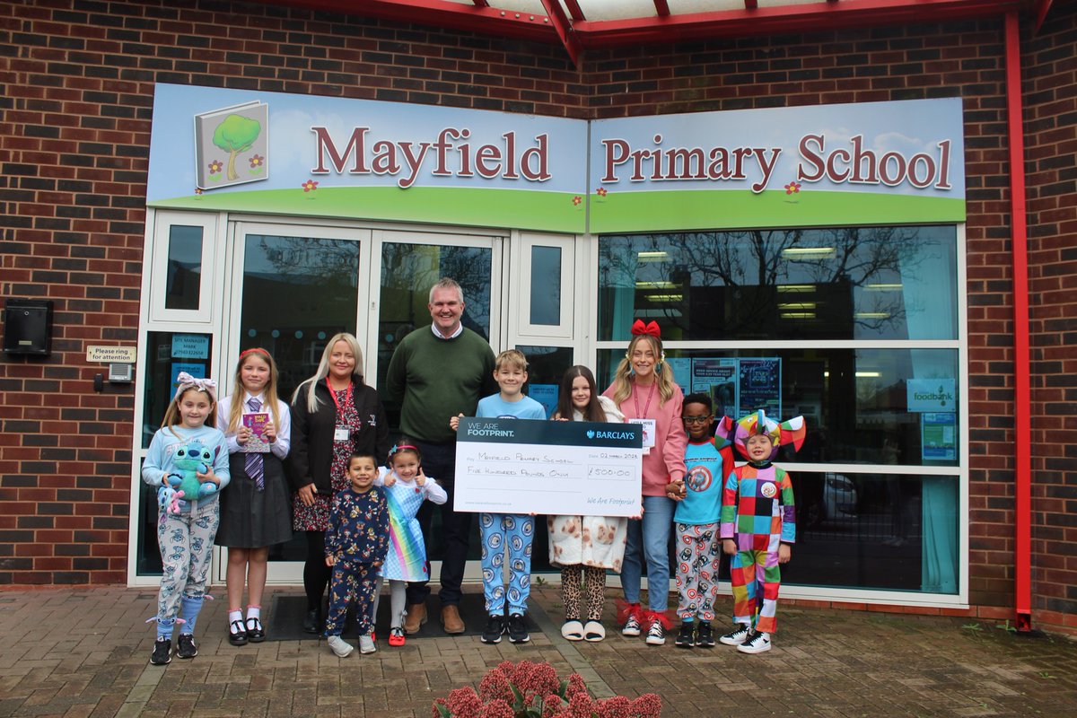 A very special #WorldBookDay2023 surprise for Mayfield! 📚 We had a visit from Stephen Carr (Group Director at @_WeareFootprint through Wilmot Dixon) with a cheque worth an incredible £500…all to be spent on books for our school!!! Miss Davys and the children were so excited!📚